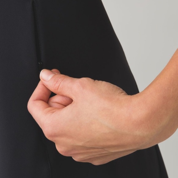 Lululemon &go 'Til Dawn Dress EUC Size 10 - Picture 6 of 7